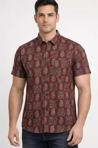 Maroon floral printed cotton shirt for men