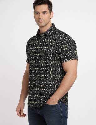 Black floral printed cotton shirt for men 3