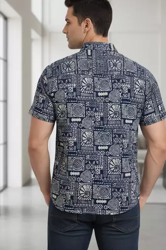 White geometric print cotton casual shirt for men