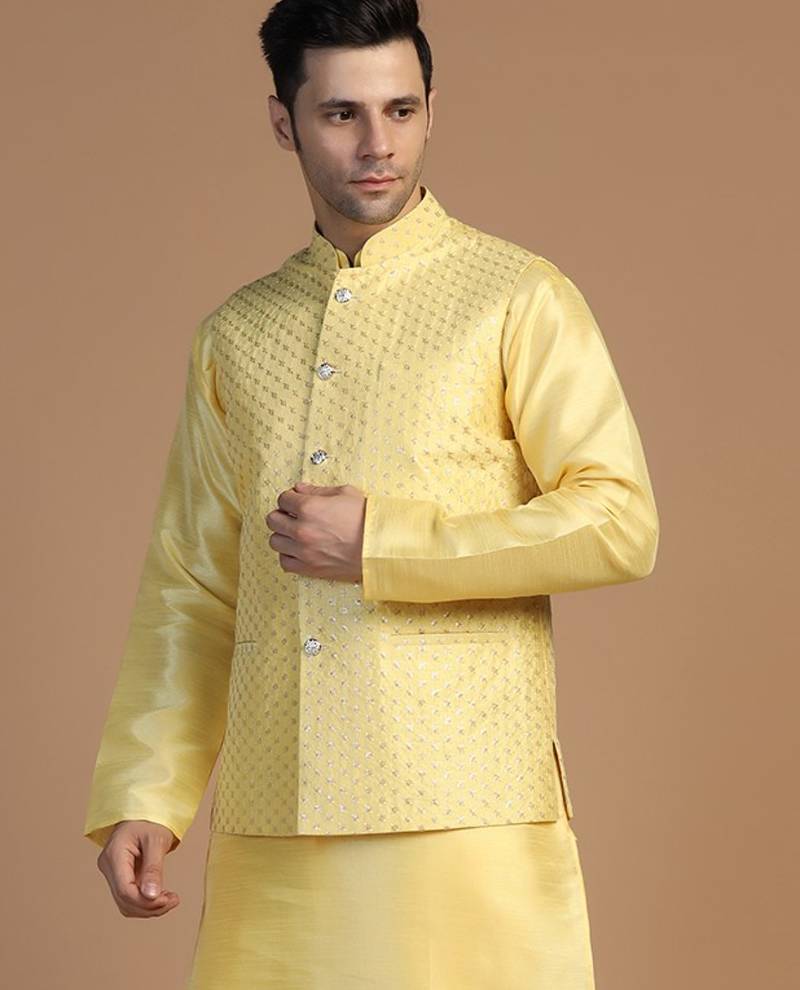 Men yellow embroidered jacket