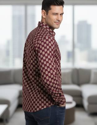 Maroon floral printed cotton shirt for men 2