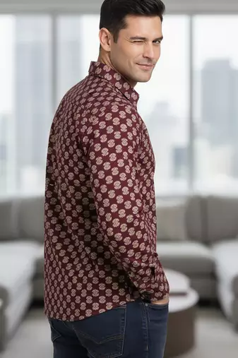 Maroon floral printed cotton shirt for men