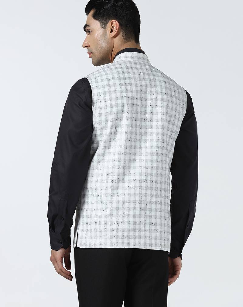 Men white checked nehru jacket