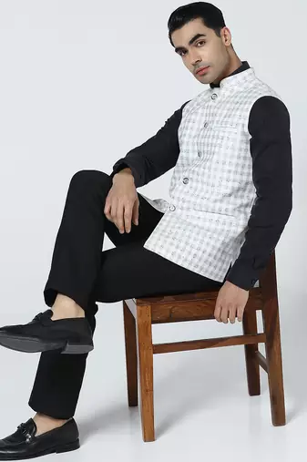 Men white checked nehru jacket