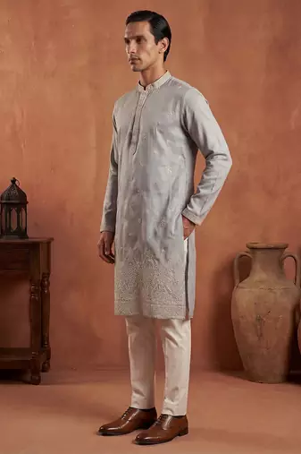 Mens blue silk blend solid embroidered kurta
