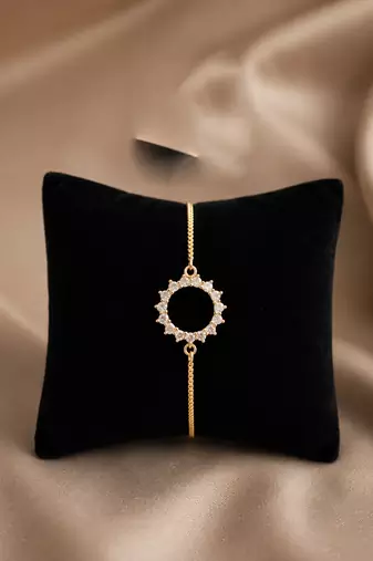 Premium gold adjustable bracelet with oval crystal link design for women