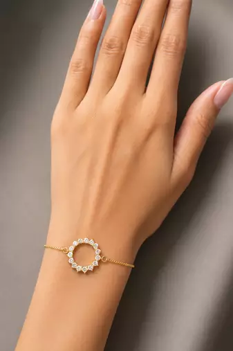 Premium gold adjustable bracelet with oval crystal link design for women
