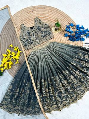 Kids Dark Green Lehenga Choli Dupatta Embroidery Work 1