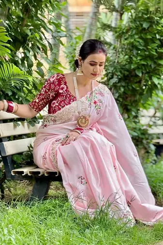 Light Pink Dolla Silk blend Party Wear Saree With Contrance Blosue Peice