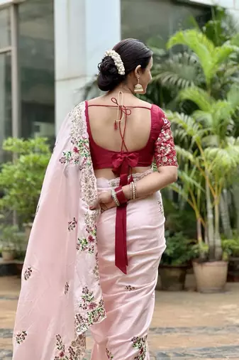 Light Pink Dolla Silk blend Party Wear Saree With Contrance Blosue Peice