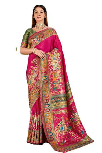 Magenta position print with zari weaving saree with contrast blouse piece