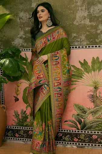 Green position print with zari weaving saree with contrast blouse piece