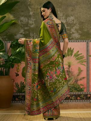 Green position print with zari weaving saree with contrast blouse piece 5