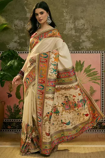 White position print with zari weaving saree with contrast blouse piece