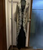 Black embroidered cape tissue pickup skirt set