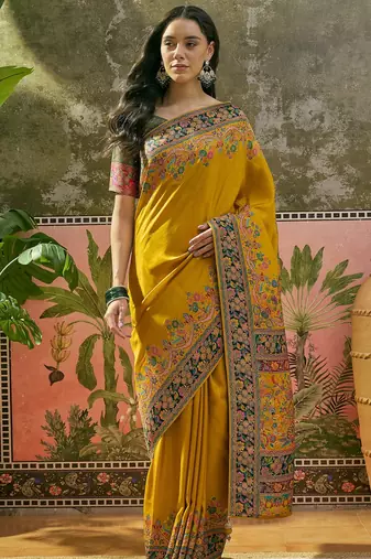 Yellow position print with zari weaving saree with contrast blouse piece