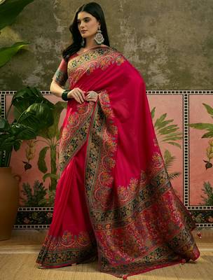 Magenta position print with zari weaving saree with contrast blouse piece 3