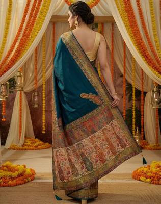 Teal viscose silk position print saree with contrast blouse piece 5