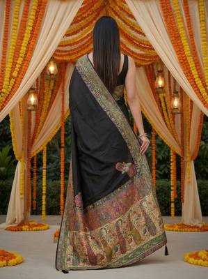 Black viscose silk position print saree with contrast blouse piece 5
