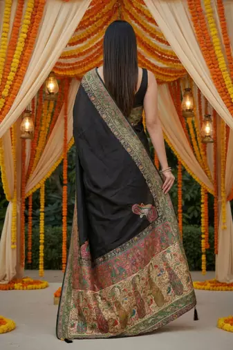 Black viscose silk position print saree with contrast blouse piece