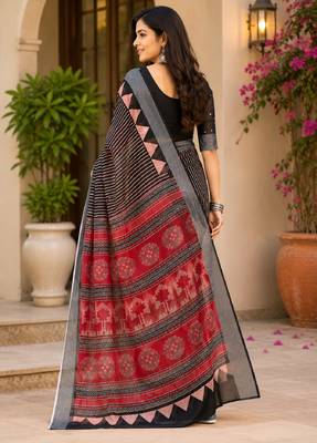 Black linen digital print work saree with unstitched blouse piece 3