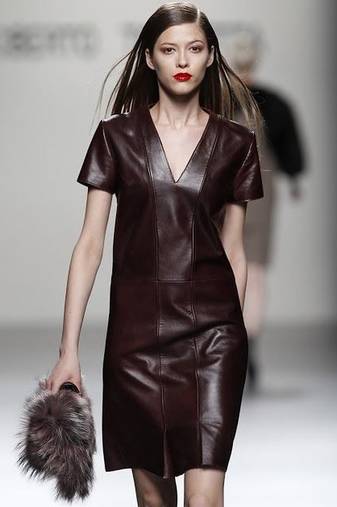 Genuine lambskin brown leather bodycon short sleeve v-neck dress