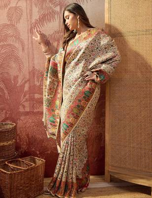 Off white viscose silk position print saree with contrast blouse piece 3