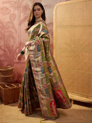 Green viscose silk position print saree with contrast blouse piece 2