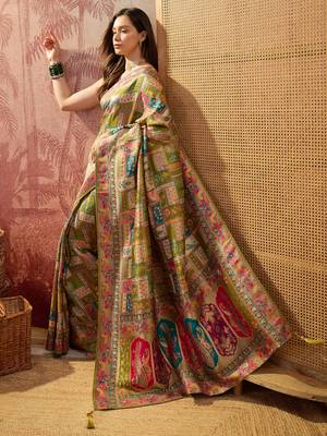 Green viscose silk position print saree with contrast blouse piece 3