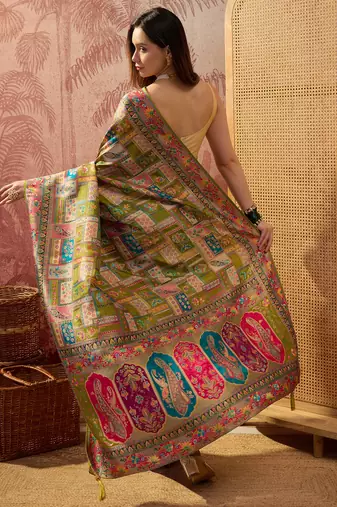 Green viscose silk position print saree with contrast blouse piece