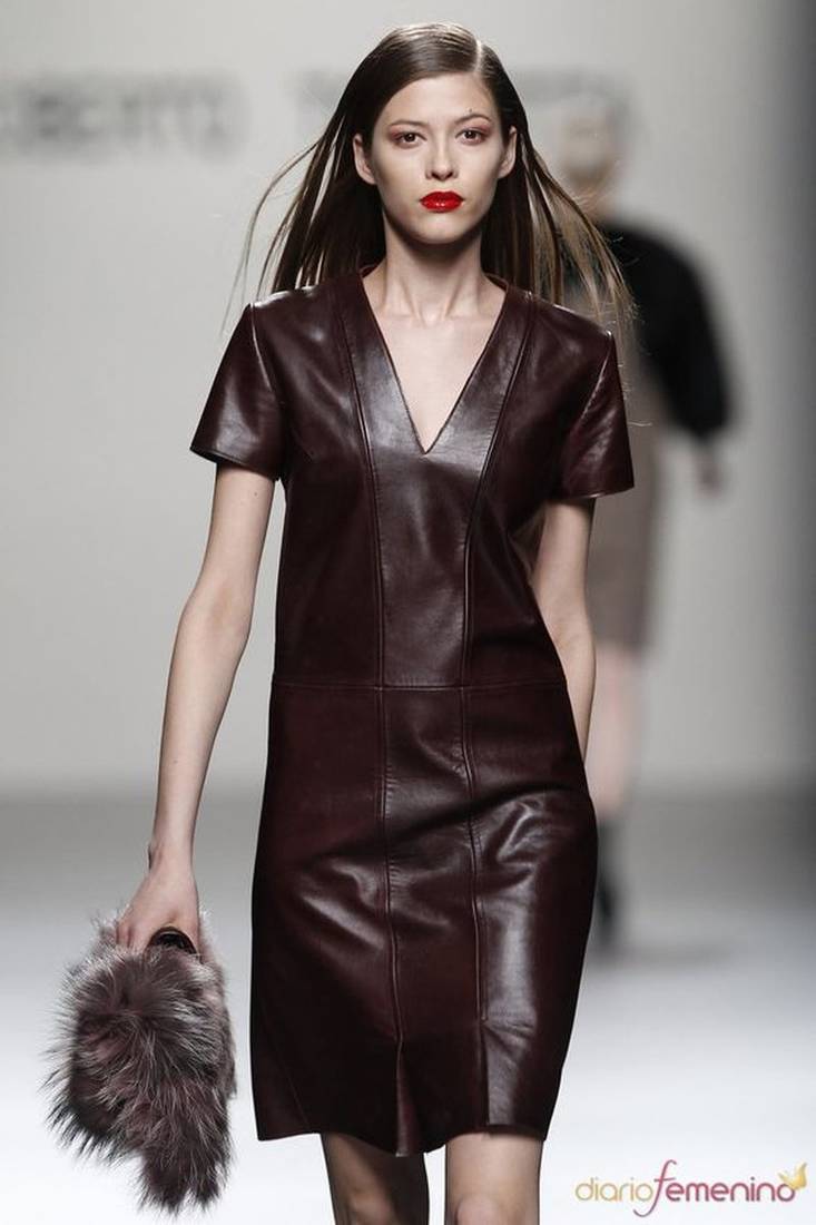 Women’s genuine lambskin maroon dressv-neck dress