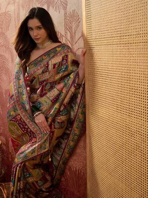 Purple viscose silk position print saree with contrast blouse piece 5