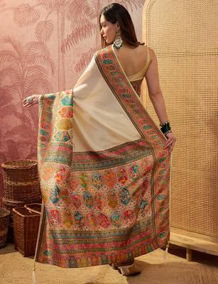 Off white viscose silk position print saree with contrast blouse piece 4