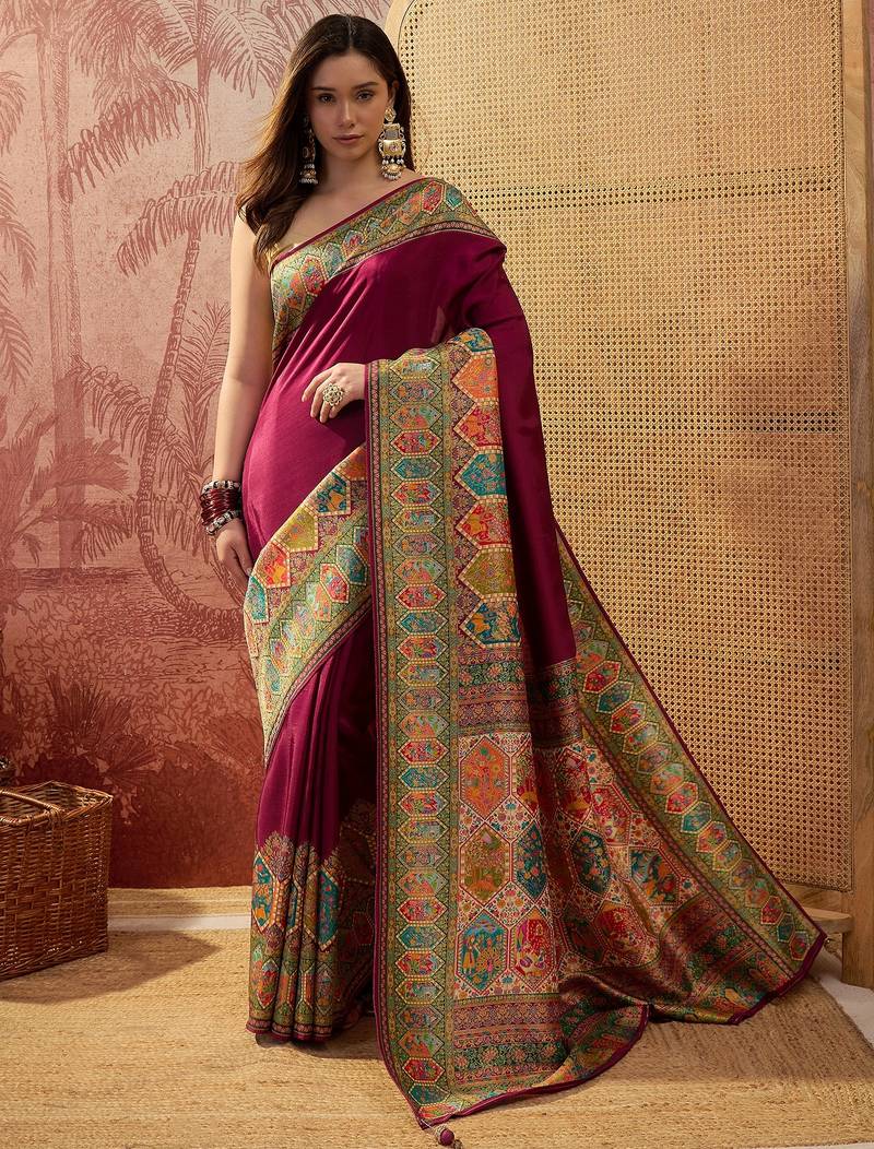 Magenta viscose silk position print saree with contrast blouse piece