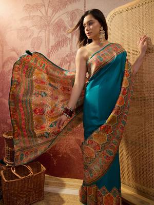 Teal viscose silk position print saree with contrast blouse piece 5