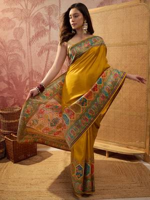 Mustard viscose silk position print saree with contrast blouse piece 3