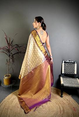 Purple soft silk ikkat leheriya weaving saree 3