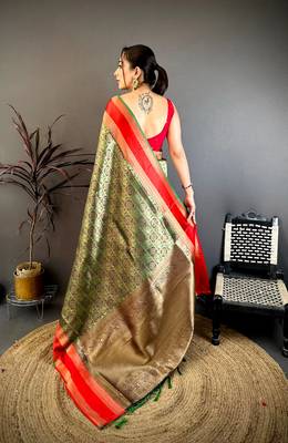 Green & red soft silk zari weaving silk blend saree 3