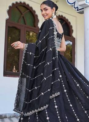dark navy blue silk blend embroidered lehenga choli 4
