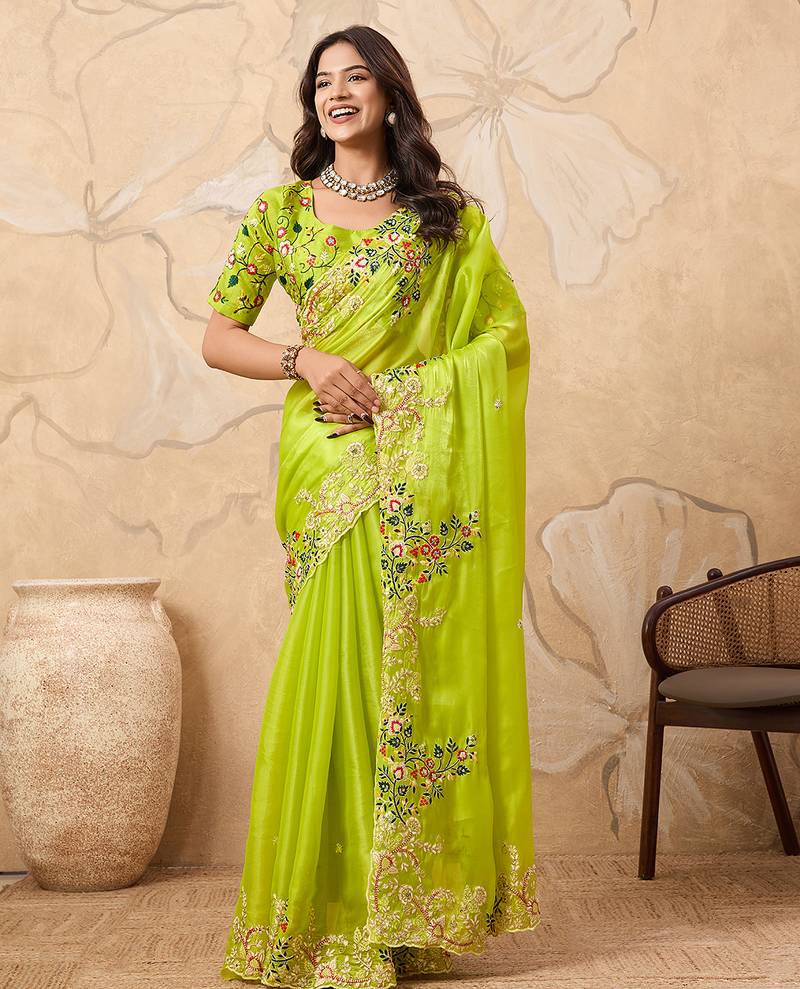 Green color  embroidery  work tissur silk party wear saree with heavy work  blouse piece