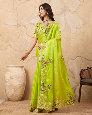 Green color  embroidery  work tissur silk party wear saree with heavy work  blouse piece 2
