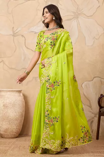 Green color  embroidery  work tissur silk party wear saree with heavy work  blouse piece