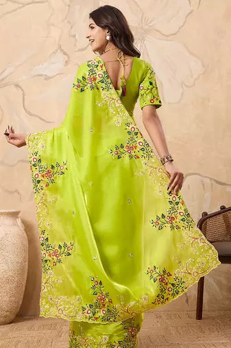 Green color  embroidery  work tissur silk party wear saree with heavy work  blouse piece