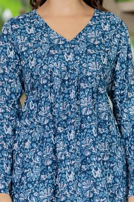 Blue floral printed cotton tunic short kurti top for women 5