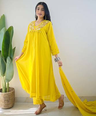 Yellow embroidered cotton kurta pant with dupatta 3