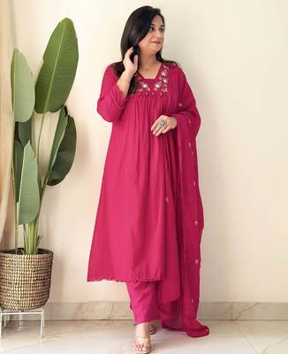 Pink embroidered cotton kurta pant with dupatta 4