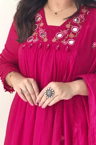 Pink embroidered cotton kurta pant with dupatta