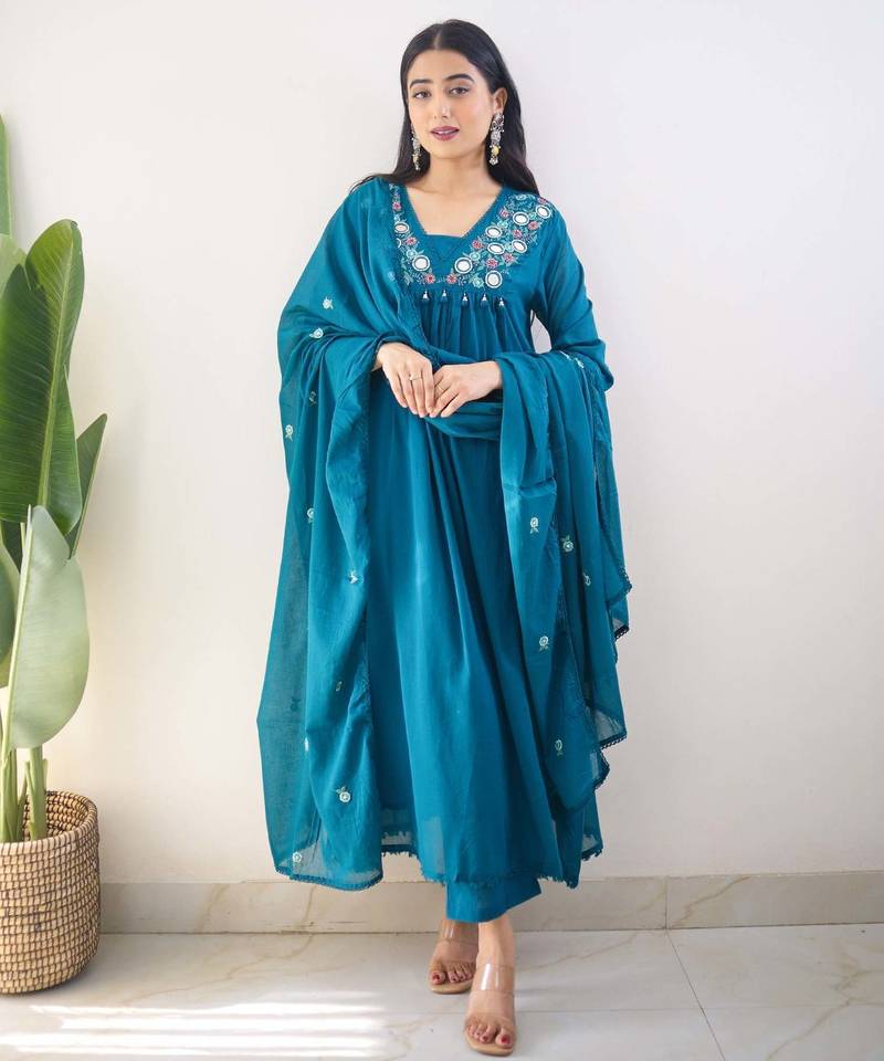 Blue embroidered cotton kurta pant with dupatta