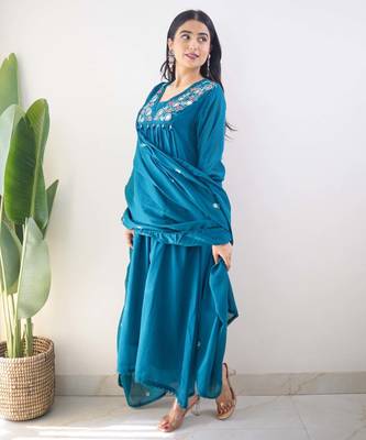 Blue embroidered cotton kurta pant with dupatta 2