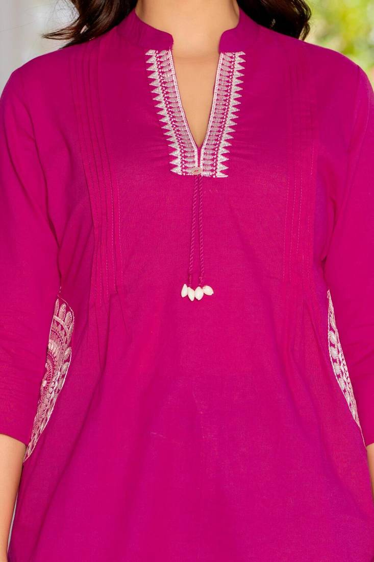 Pink floral printed cotton tunic short kurti top for women